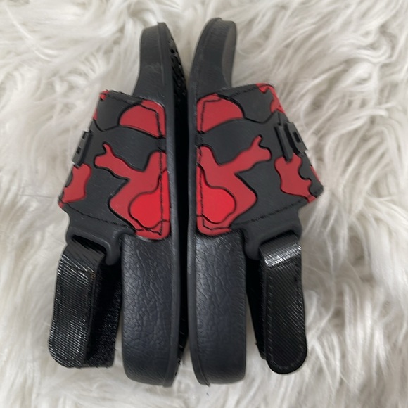 And1 Toddler Boy/Girl Size 5/6 Red Black Camo Velcro Strap Slide Sandals - Picture 7 of 10